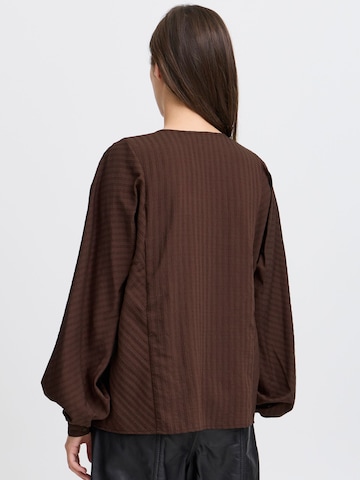 b.young - Blusa em castanho