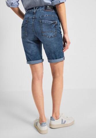 CECIL Regular Shorts 'Scarlett' in Blau