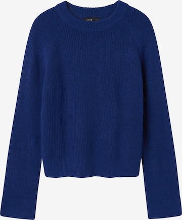 LMTD Sweater in Blue: front