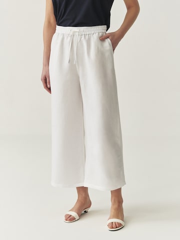 Baggy Pantaloni di TATUUM in bianco: frontale