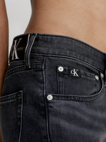 Calvin Klein Jeans Avsmalnet Jeans i svart