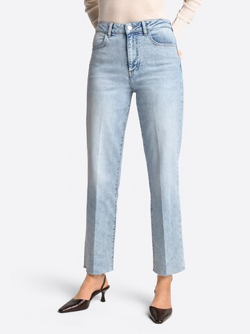 Rich & Royal Regular Jeans in Blue: front
