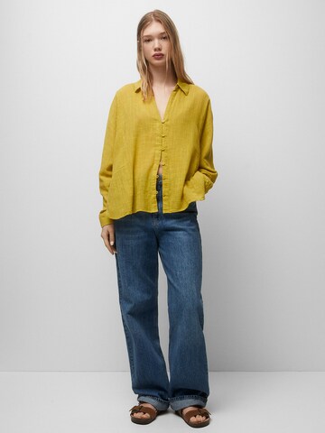 Pull&Bear Blouse in Yellow: front