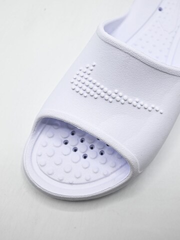 NIKE Muiltjes 'Nike Victori One' in Wit