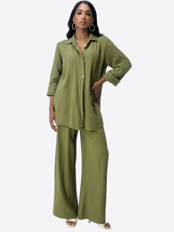 Elara Set in Grün: Vorderseite