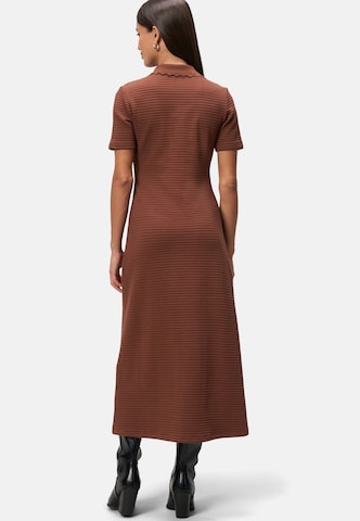 zero Dress in Brown