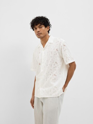 SELECTED HOMME Comfort fit Button Up Shirt 'Jax' in White