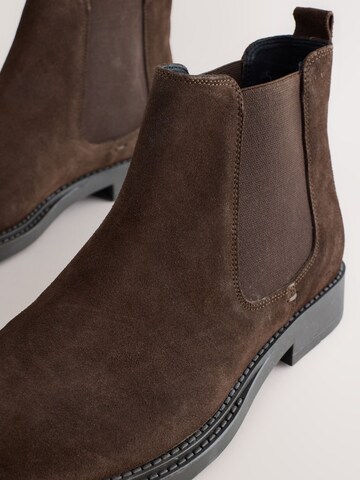Next - Botas Chelsea en marrón