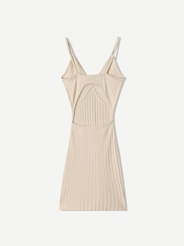 Bershka Рокля в бежово