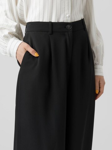 VERO MODA Wide Leg Hose in Schwarz