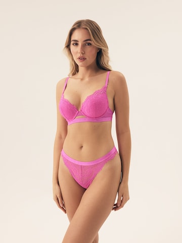 Push-up Reggiseno 'Push-up-BH Ocrissa, florale Spitze, Unterbrustband mit Logo' di ESOTIQ in rosa: frontale