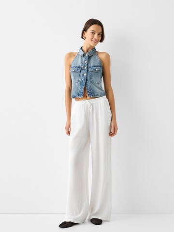 Bershka Wide Leg Hose in Weiß