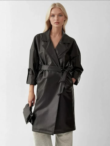 Bigdart Between-seasons coat 'Trenchcoats' in Black: front
