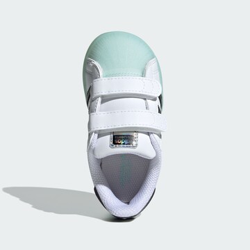 ADIDAS ORIGINALS Σνίκερ ' Superstar ' σε λευκό