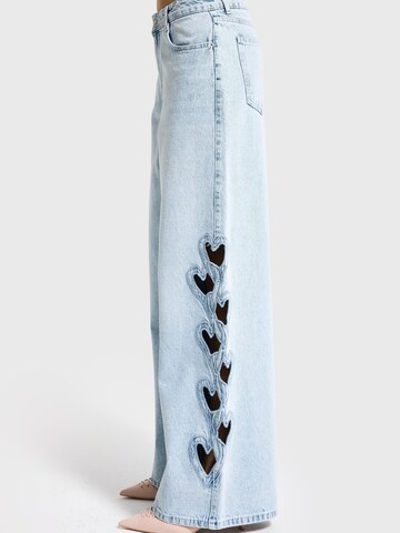 IT'S BASIC Baggy Jeans 'SUPER BAGGY LOW RISE JEANS' in Blue