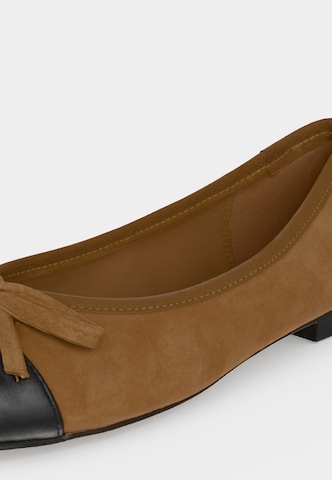 STEVE MADDEN Ballerina 'ELLISON' in Braun