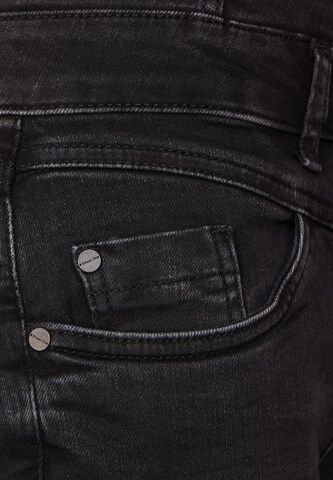 Slimfit Jeans di STREET ONE in nero