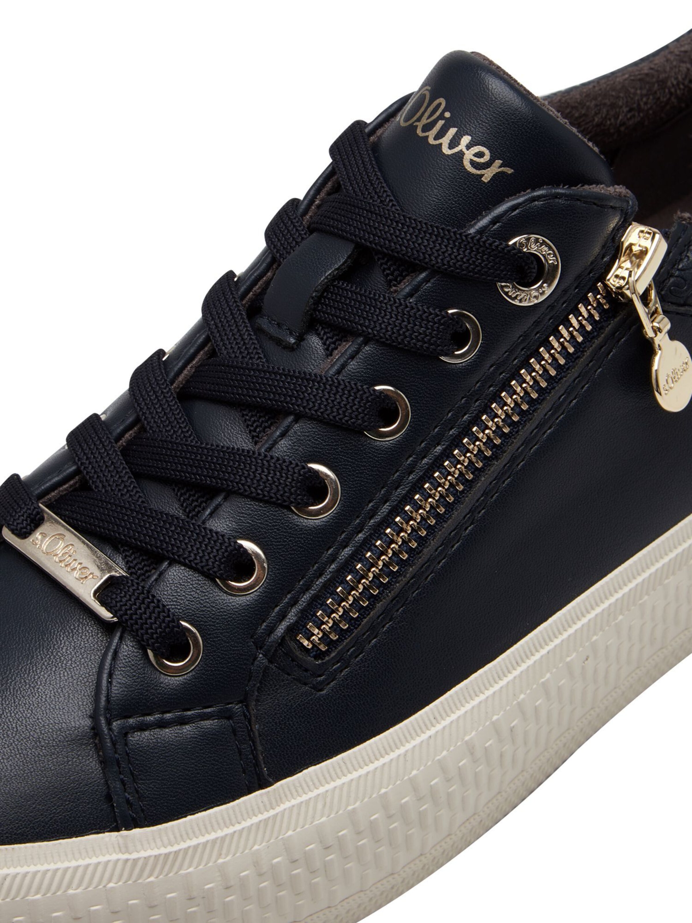 s.Oliver Sneaker in Blau