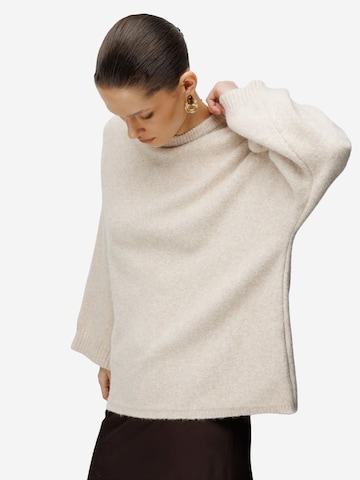 Pullover di MixRay in bianco