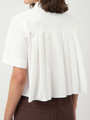 YAS - Blusa en blanco