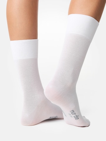 Nur Die Socken in Weiß