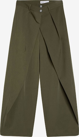 Pantaloni con pieghe di Bershka in verde: frontale