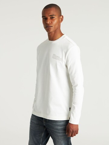 T-Shirt 'Xpose' CHASIN' en blanc
