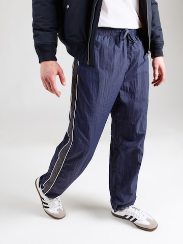 mėlyna HOLLISTER Laisvas Kelnės: priekis