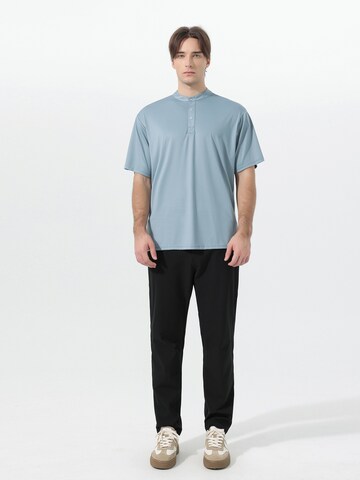YOUTHUP Shirt 'Leibfrei'‌‌‌‌‌‌‌‌‌ in Blau