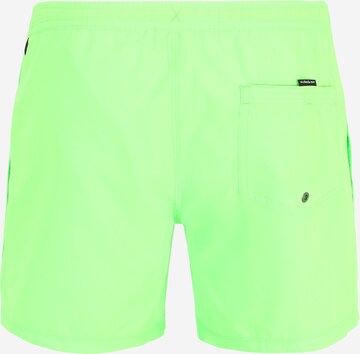 QUIKSILVER Badeshorts 'Solid 15' i grøn