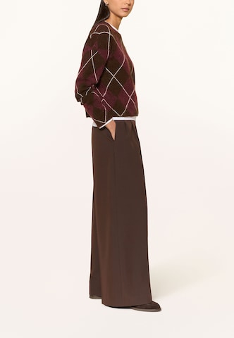 darling harbour Regular Pleat-Front Pants in Brown: side