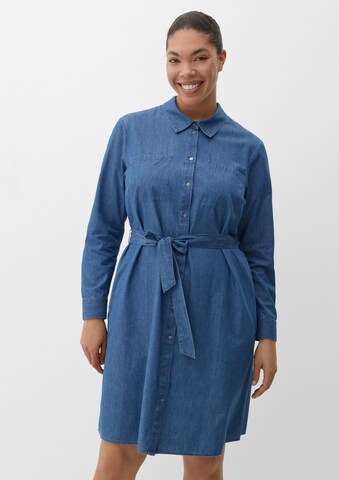 Robe TRIANGLE en bleu : devant