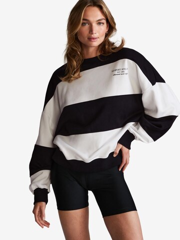 Next Sweatshirt in Black