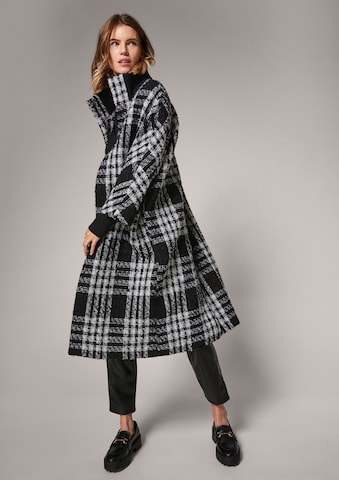 COMMA Between-Seasons Coat in Black: front