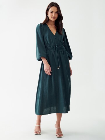 The Fated Dress 'TRISSY' in Green: front