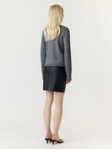 YAS Knit cardigan 'YASElena' in Grey