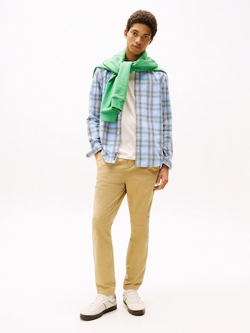 Tommy Jeans Regular Hose 'Austin' in Braun