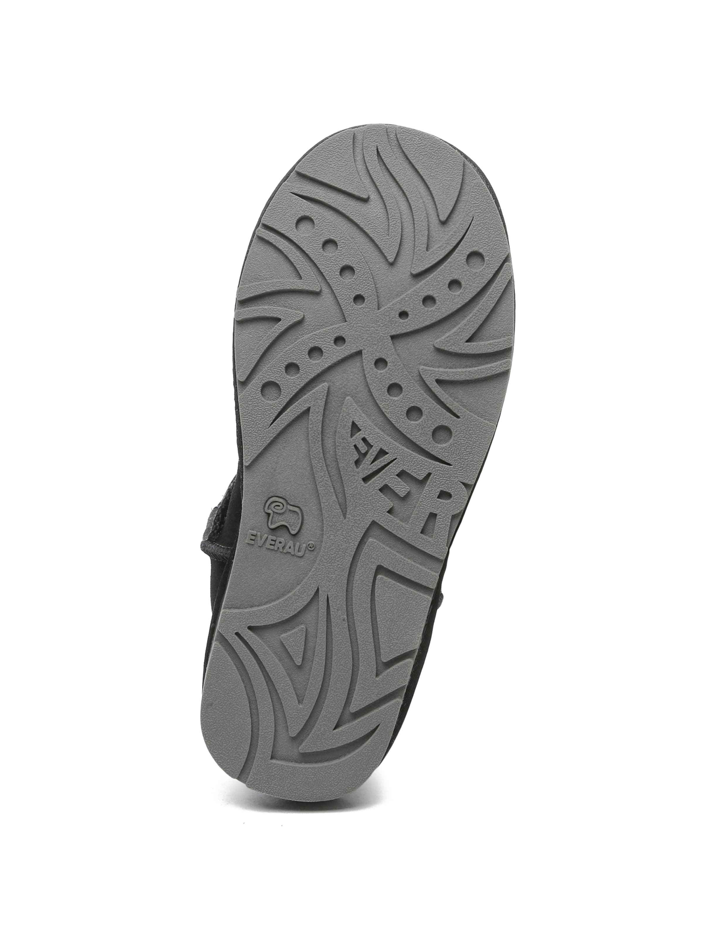 Everau Škornji | črna barva