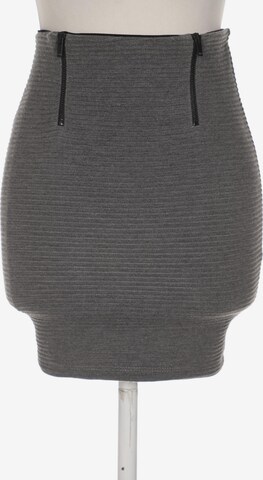 Bershka Skirt in XS in Grey: front