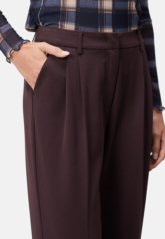 zero Skinny Trousers in Brown