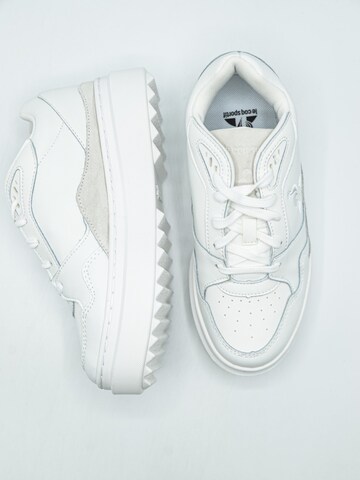 LE COQ SPORTIF - Calzado deportivo 'Le Coq Sportif LCS T2000' en blanco