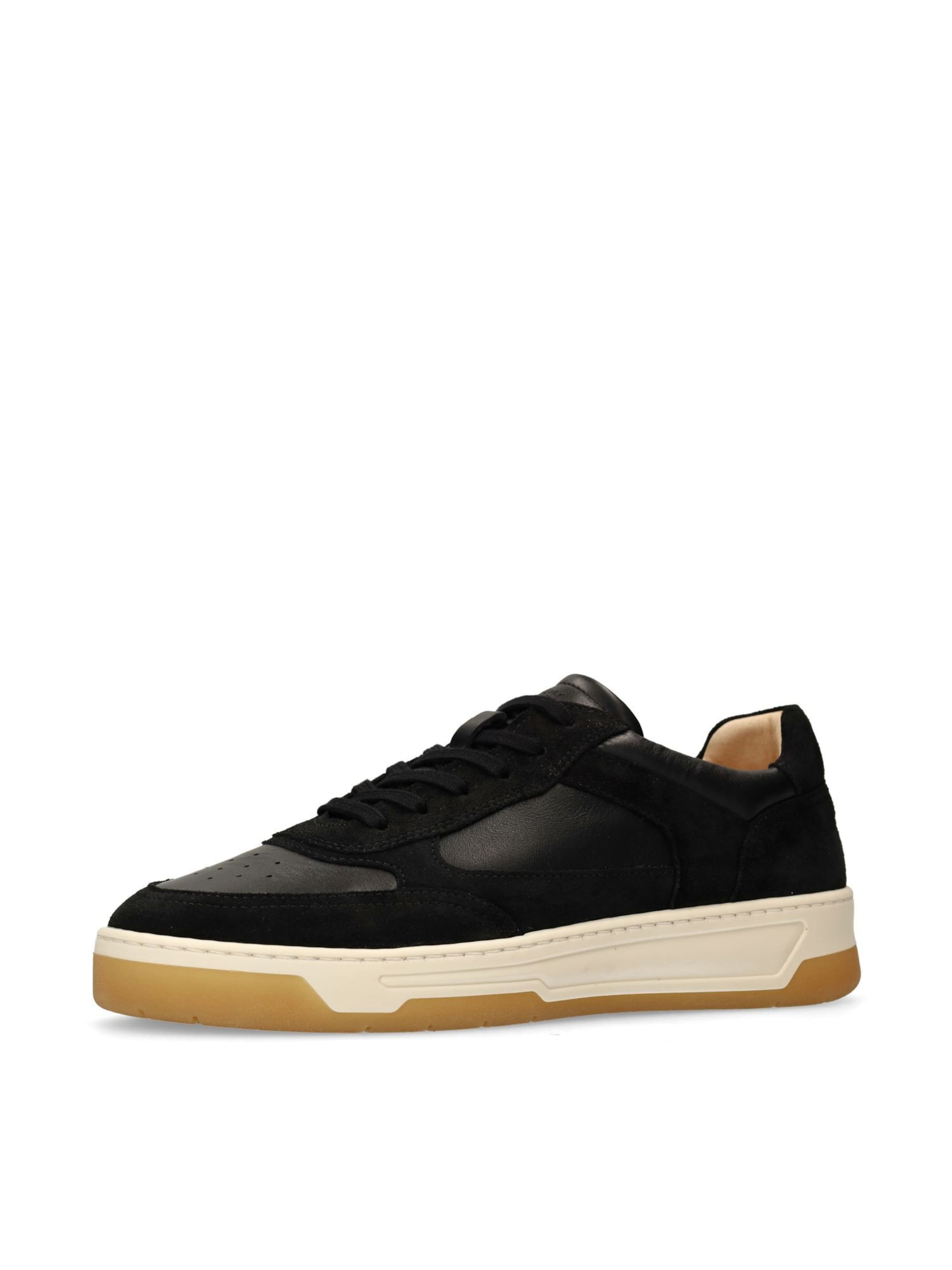 Baskets basses MANFIELD en noir : devant