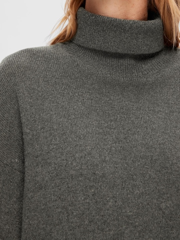 Pull-over SELECTED FEMME en gris