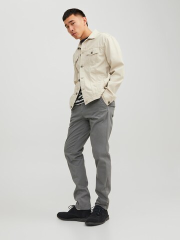 JACK & JONES Slimfit Chino kalhoty 'MARCO BOWIE' – šedá