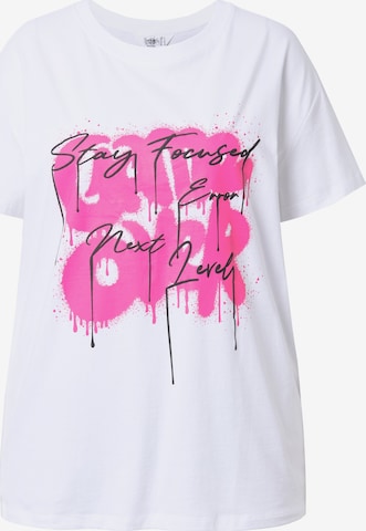 Angel of Style Shirt in White: front