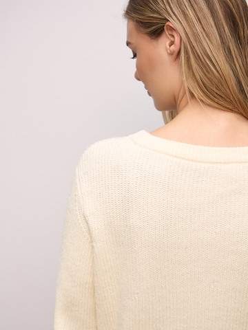 STREET ONE Sweater in Beige