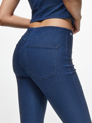 Skinny Jeans di Pull&Bear in blu