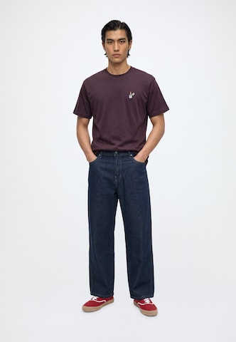 Iriedaily T-shirt 'Flaglighter' i lila: framsida