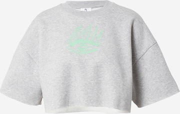 VIERVIERSweater majica 'Lina' - siva boja: prednji dio