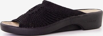 Arcopedico Slippers in Black: front